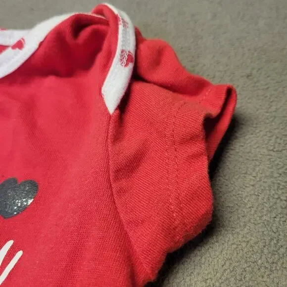 Chicago Blackhawks Shirt Bodysuit NHL Shirt Baby Girl 18 Months Rufflles - Picture 6 of 7